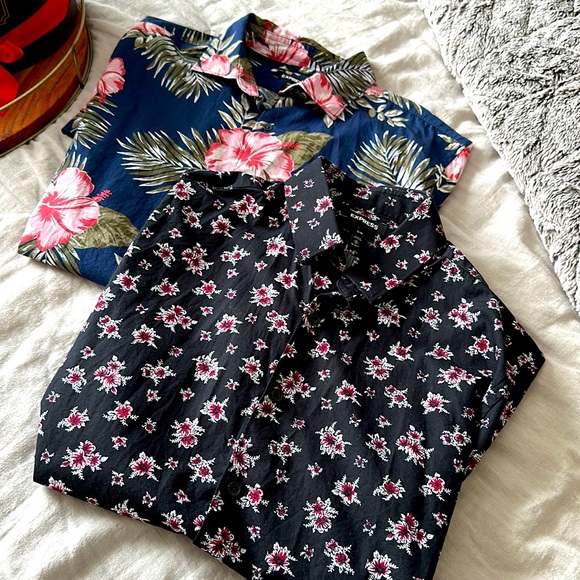 Express (Medium) Floral Short Sleeve Button Up - Picture 12 of 12